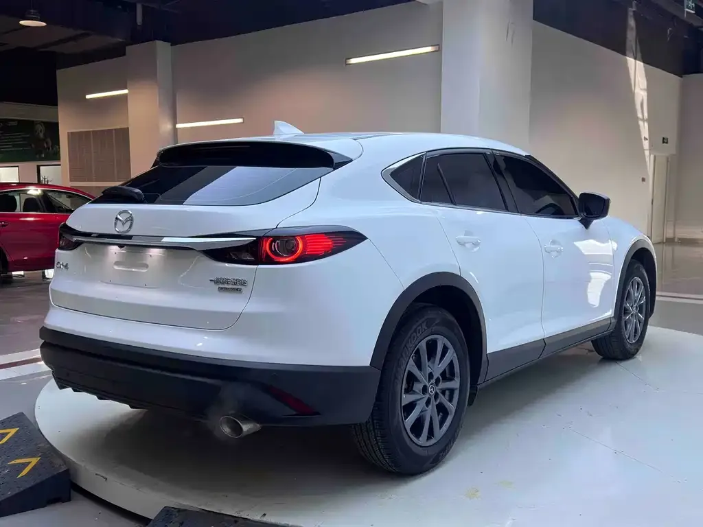 Mazda CX-4 2023 из CN, фото 6