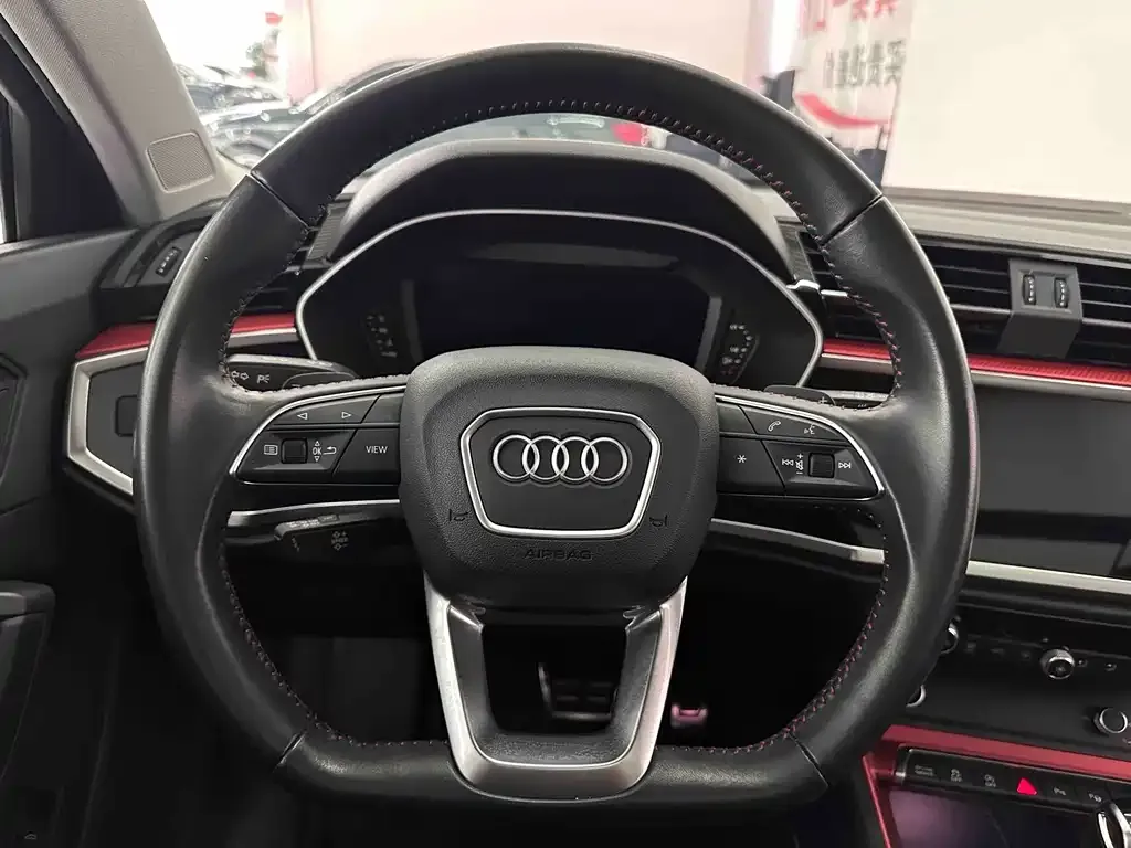 Audi Q3 2021 из CN, фото 9