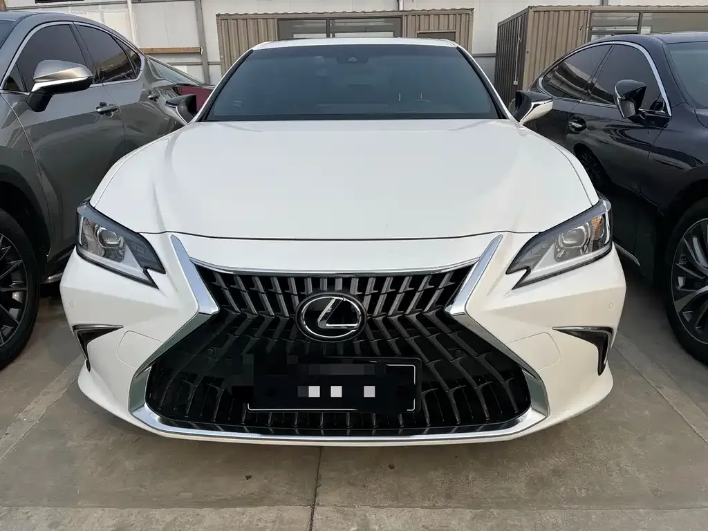 Lexus ES 2023 из CN, фото 10