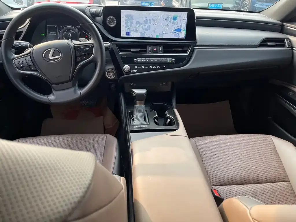 Lexus ES 2023 из CN, фото 8