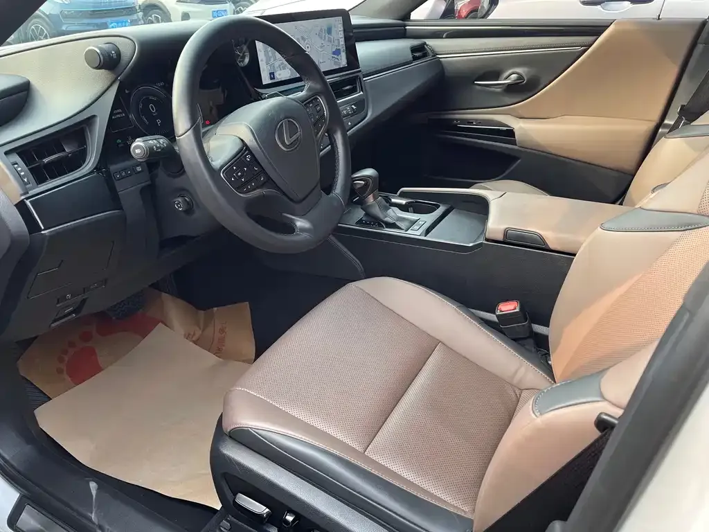 Lexus ES 2023 из CN, фото 4