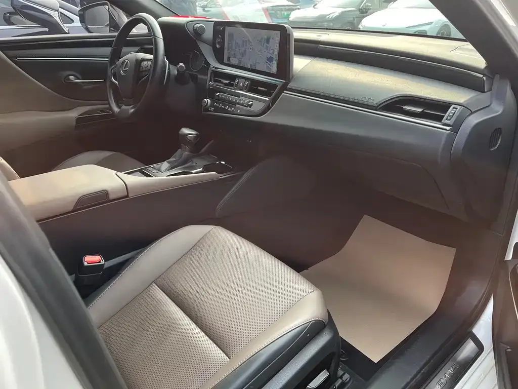Lexus ES 2023 из CN, фото 5