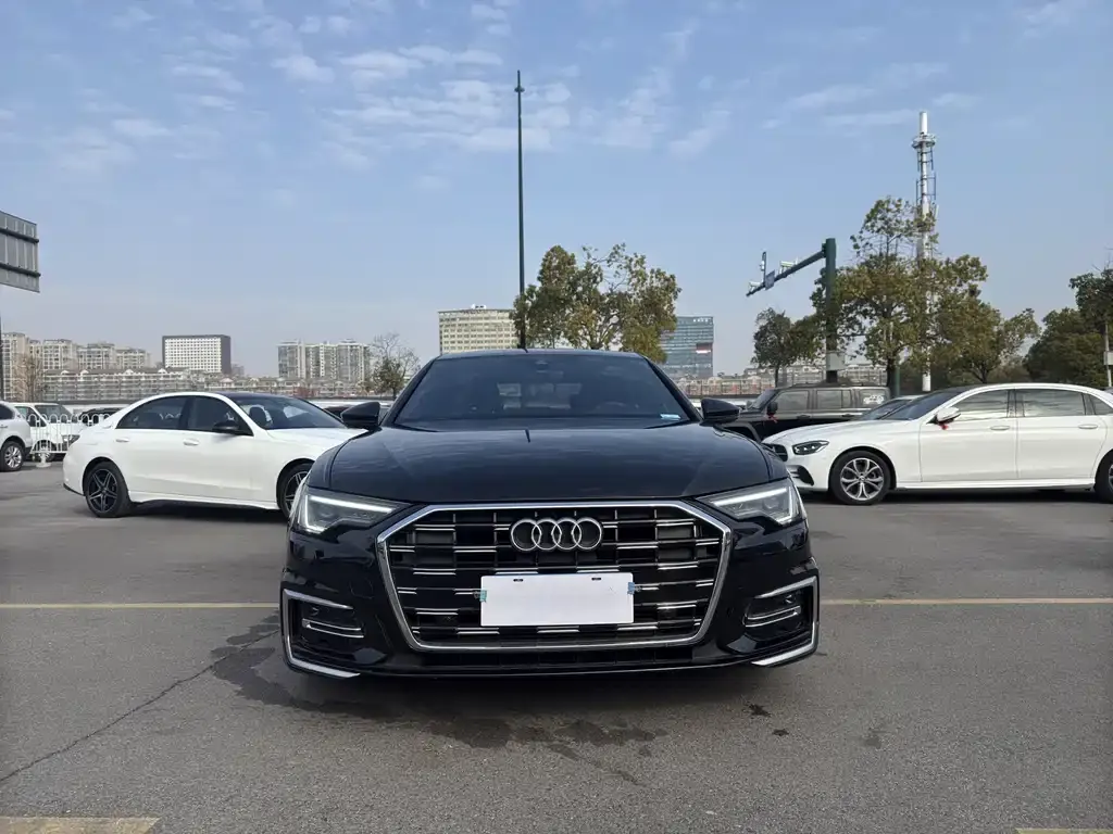 Audi A6L 2024 из CN, фото 2