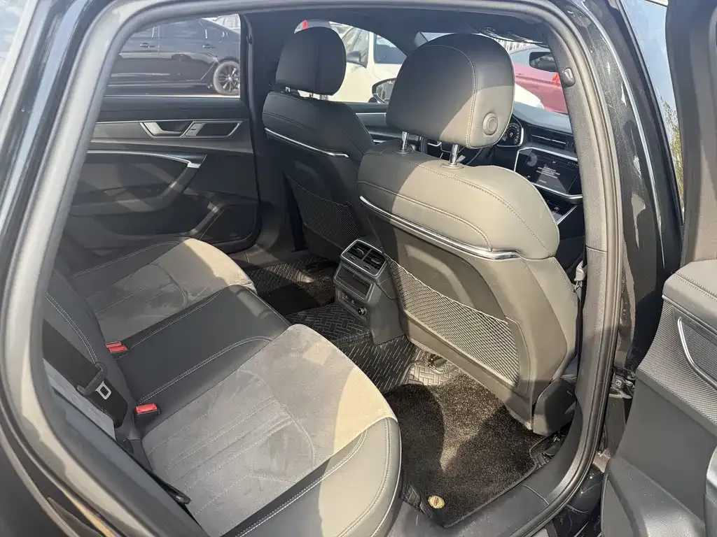 Audi A6L 2024 из CN, фото 10