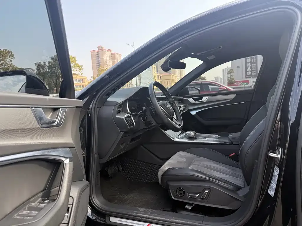 Audi A6L 2024 из CN, фото 3