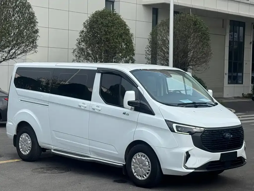 Ford Transit 2023 из CN, фото 5