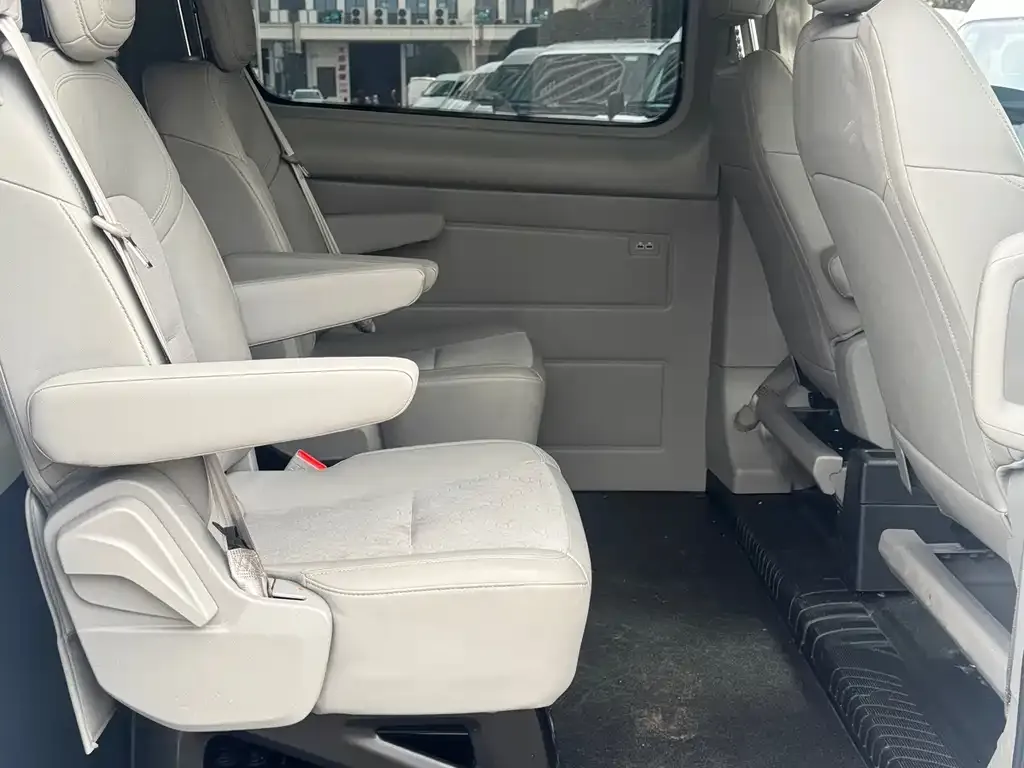 Ford Transit 2023 из CN, фото 6