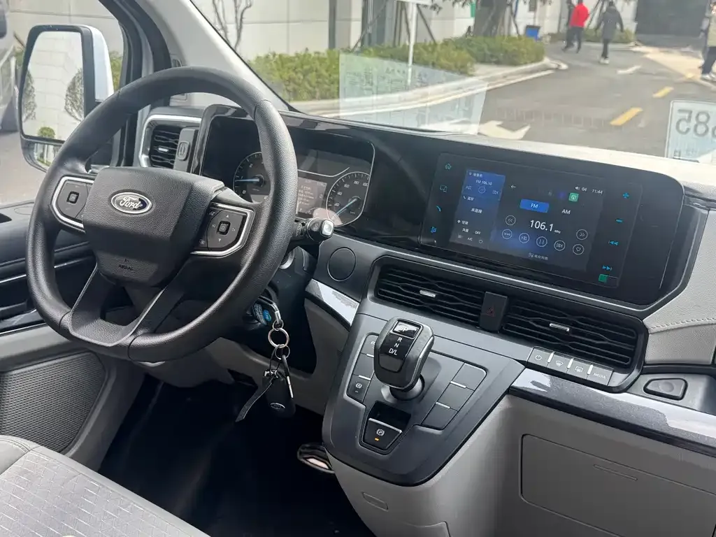 Ford Transit 2023 из CN, фото 10