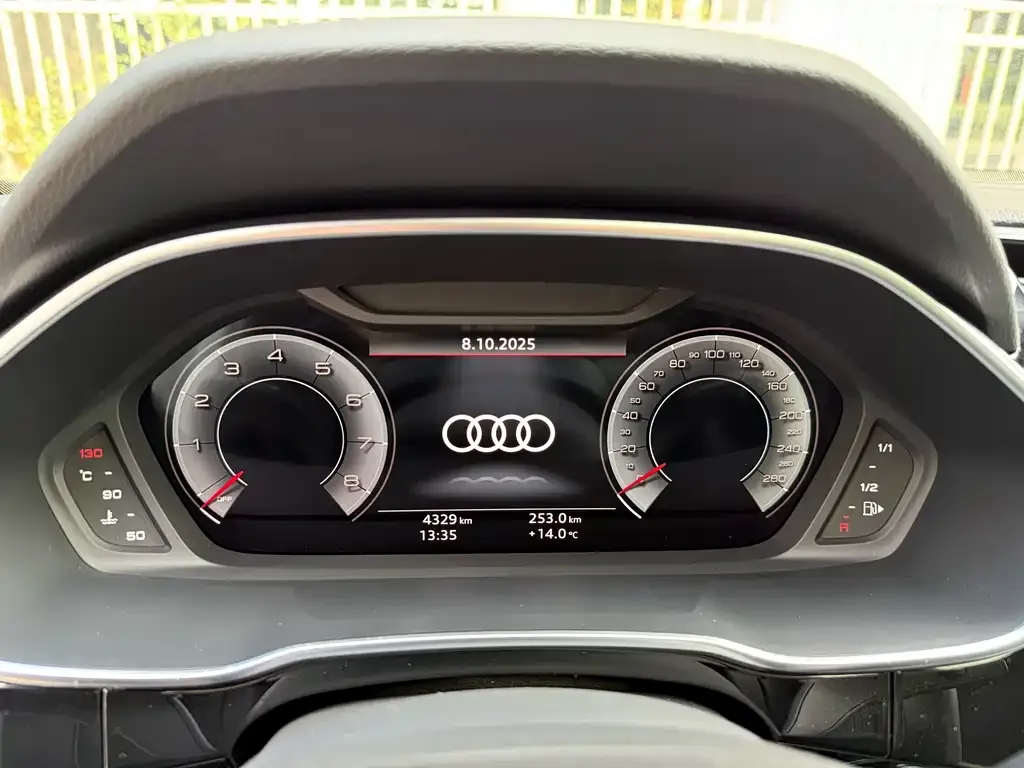 Audi Q3 2024 из CN, фото 4