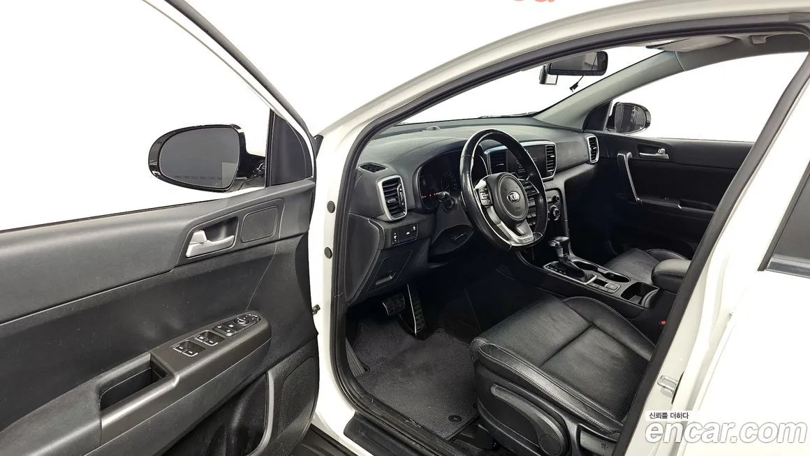 Kia Sportage — фото 9