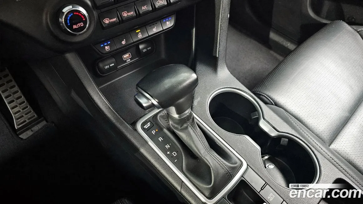 Kia Sportage — фото 10