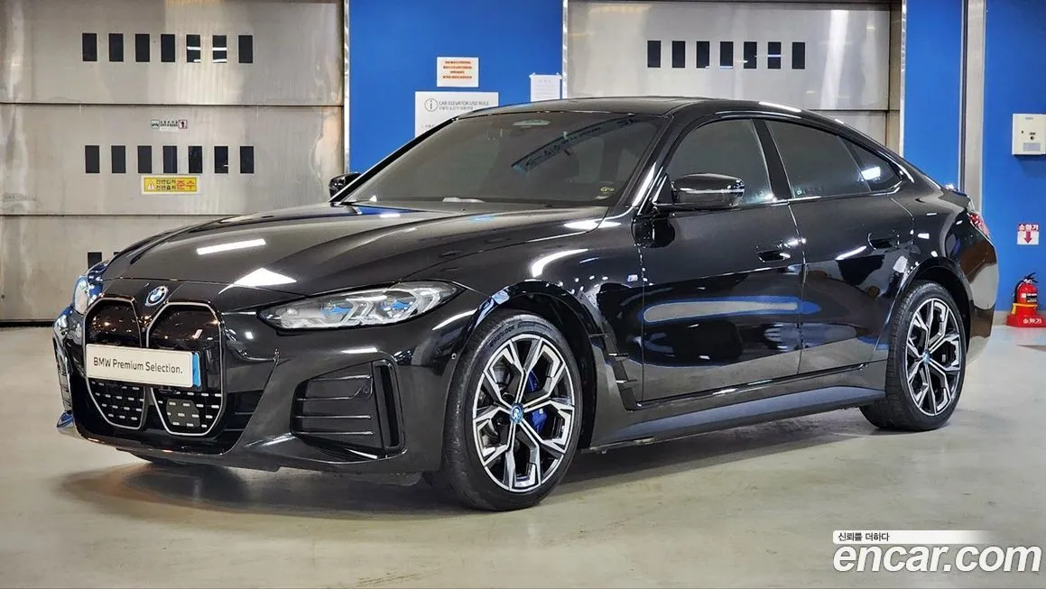 BMW i4 2022 из KR, фото 1