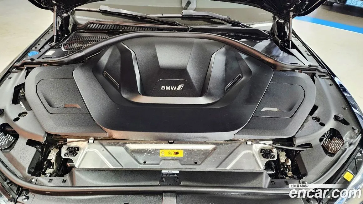 BMW i4 2022 из KR, фото 5