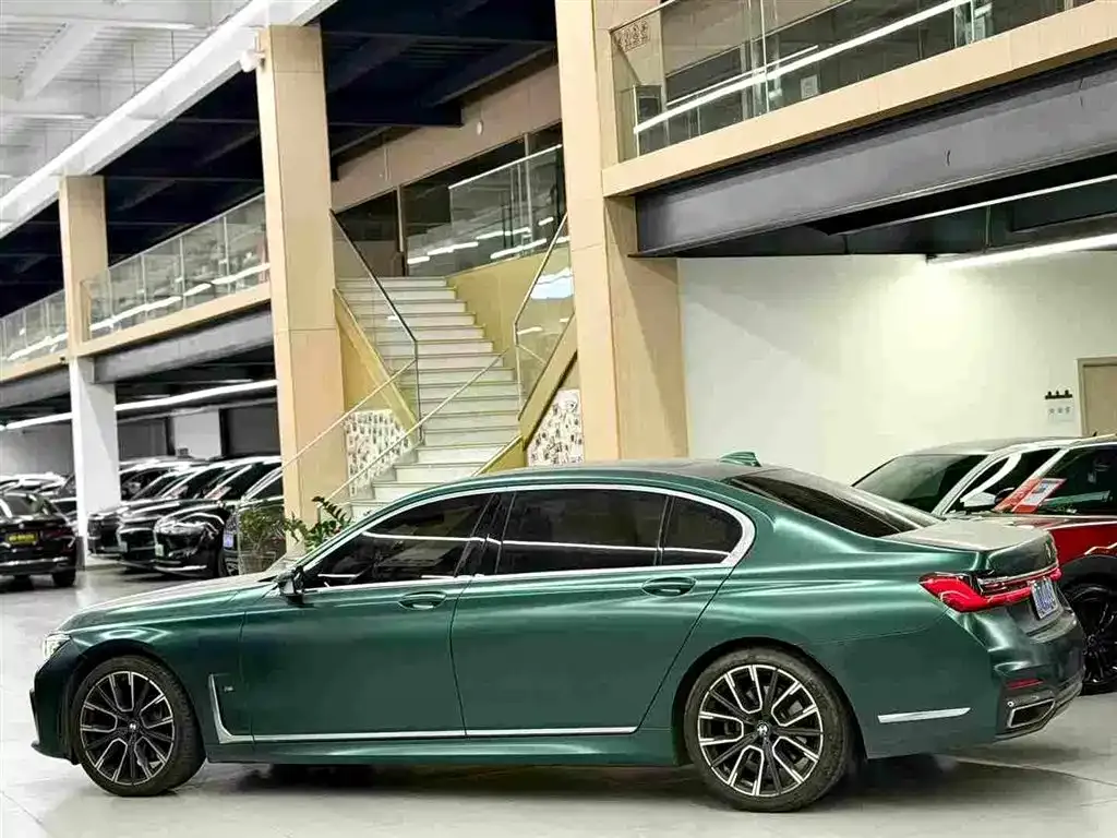BMW 7 Series 2021 из CN, фото 8