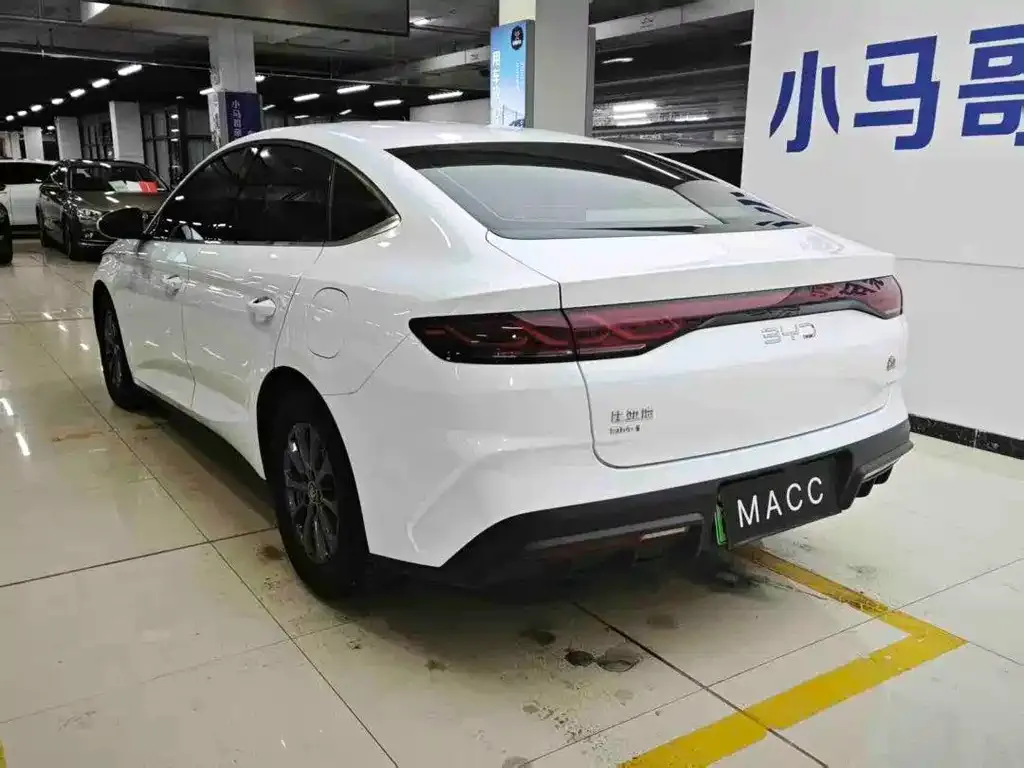 BYD Qin L — фото 8