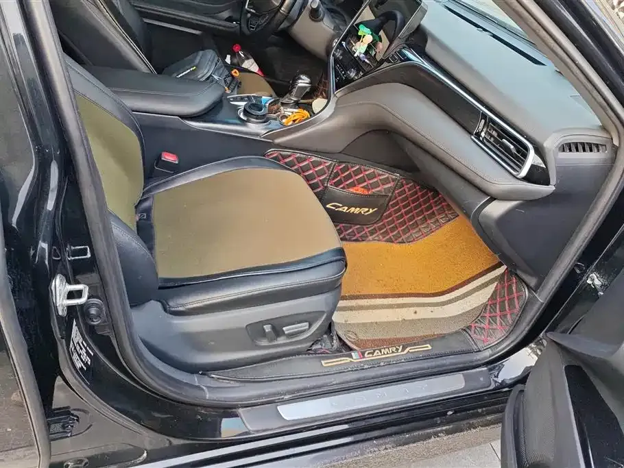 Toyota Camry 2021 из CN, фото 8