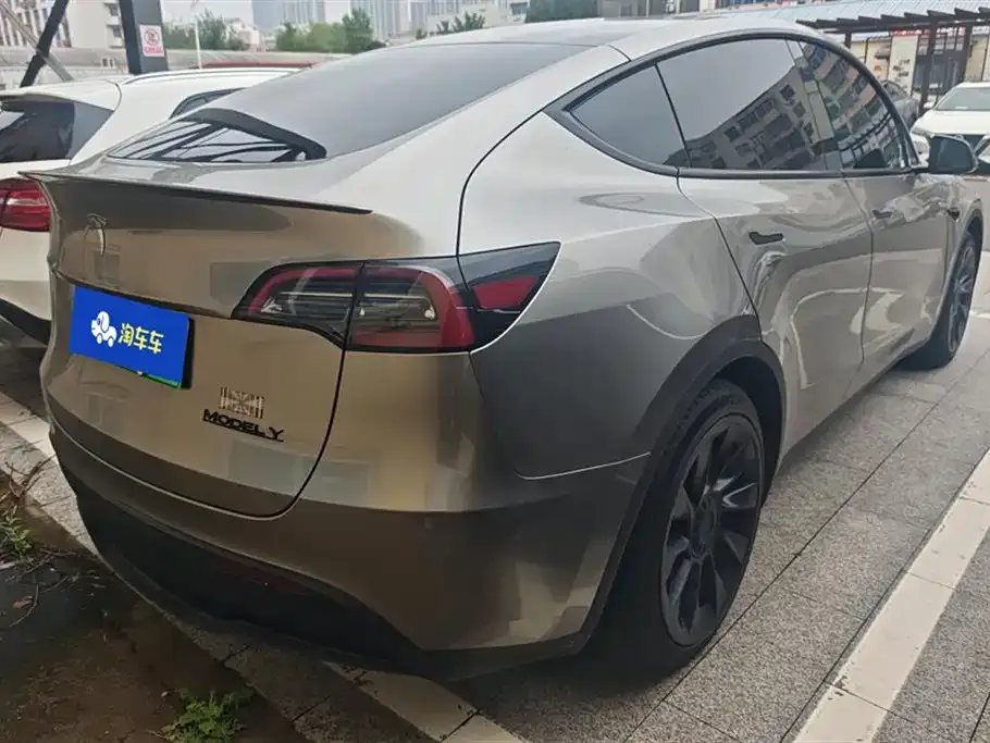 Tesla Model Y 2023 из CN, фото 10