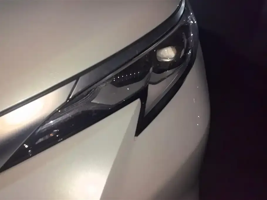 Toyota Sienna 2022 из CN, фото 5