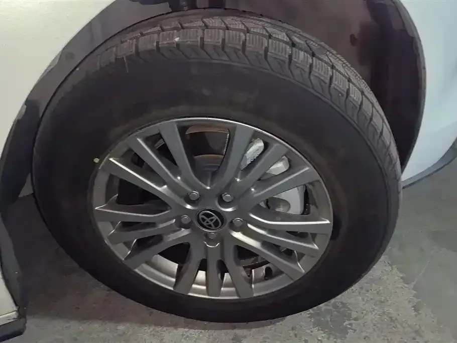 Toyota Sienna 2022 из CN, фото 6
