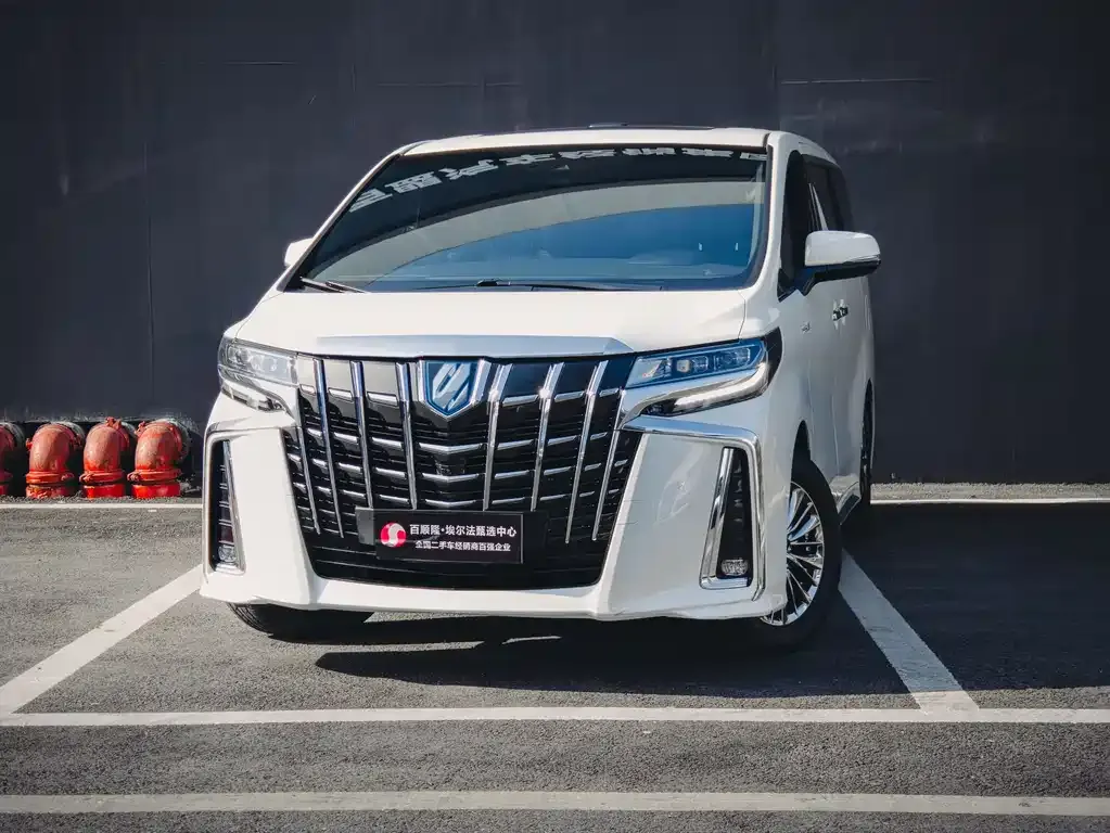 Toyota Alphard 2022 из CN, фото 1
