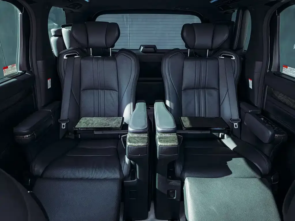 Toyota Alphard 2022 из CN, фото 5