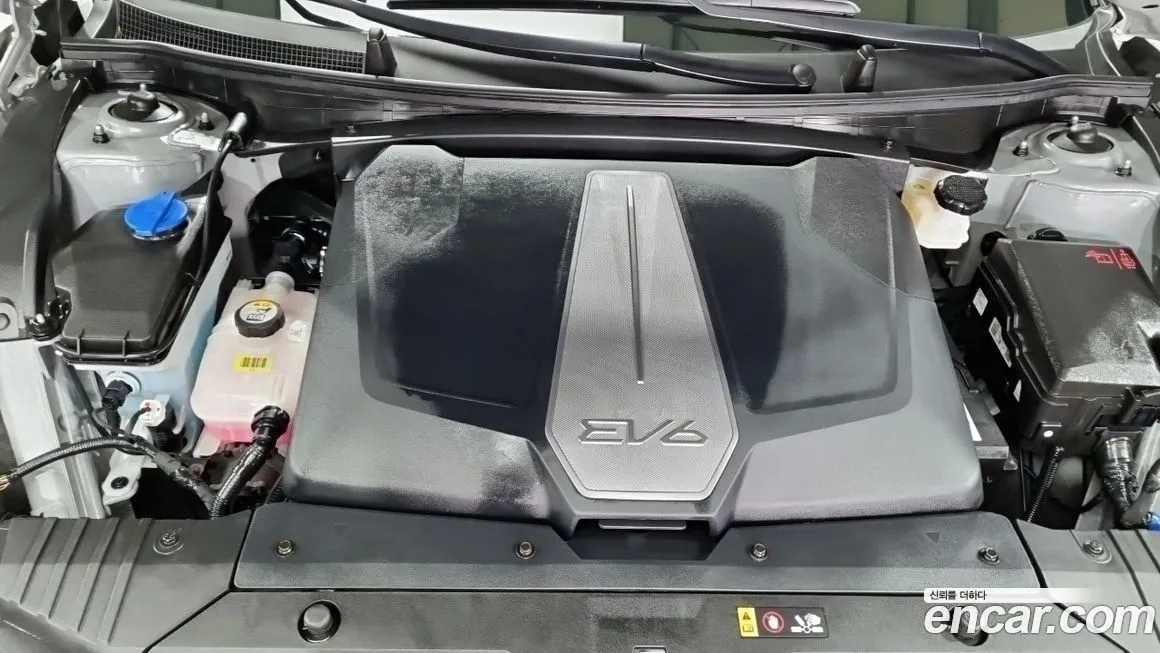 Kia EV6 2025 из KR, фото 7