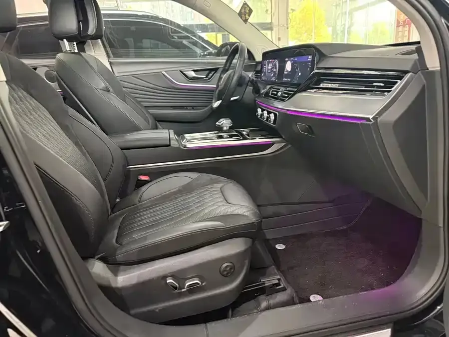 Hongqi HS5 2023 из CN, фото 3