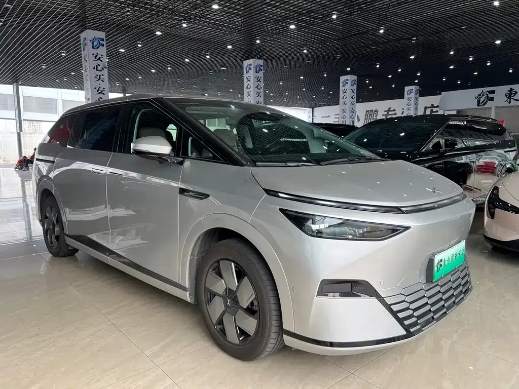 XPeng X9 2024 из CN, фото 10