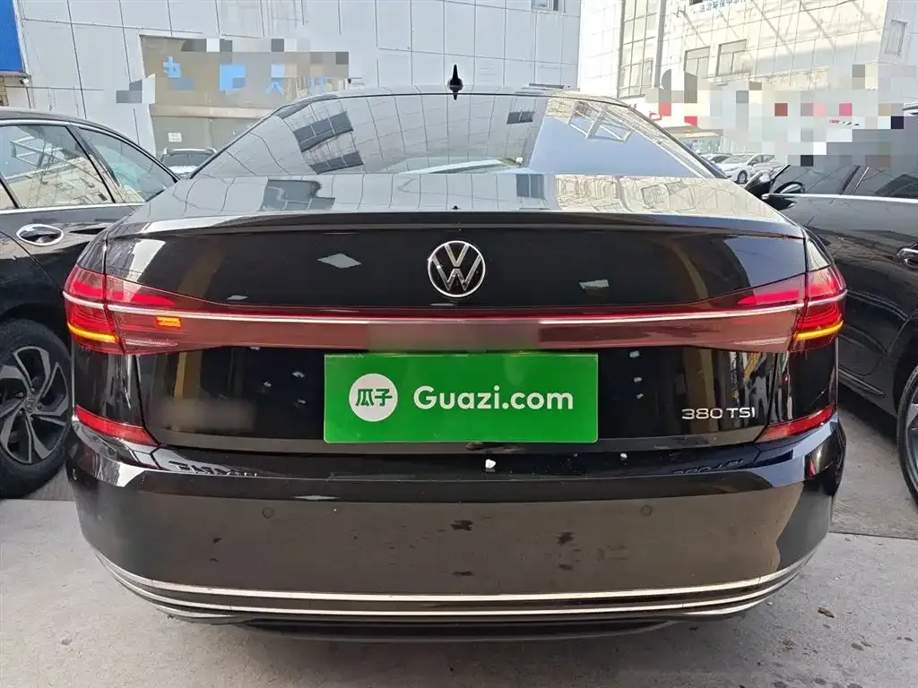 Volkswagen Passat 2023 из CN, фото 8