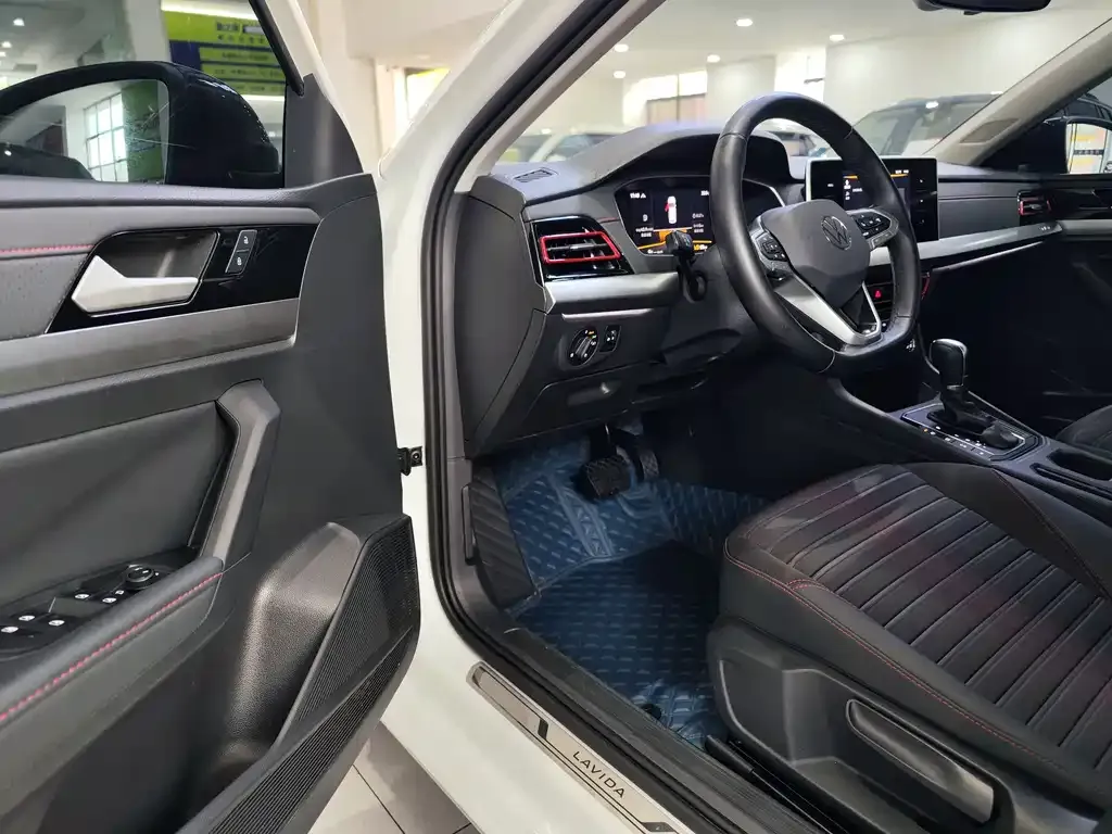 Volkswagen Lavida 2023 из CN, фото 2