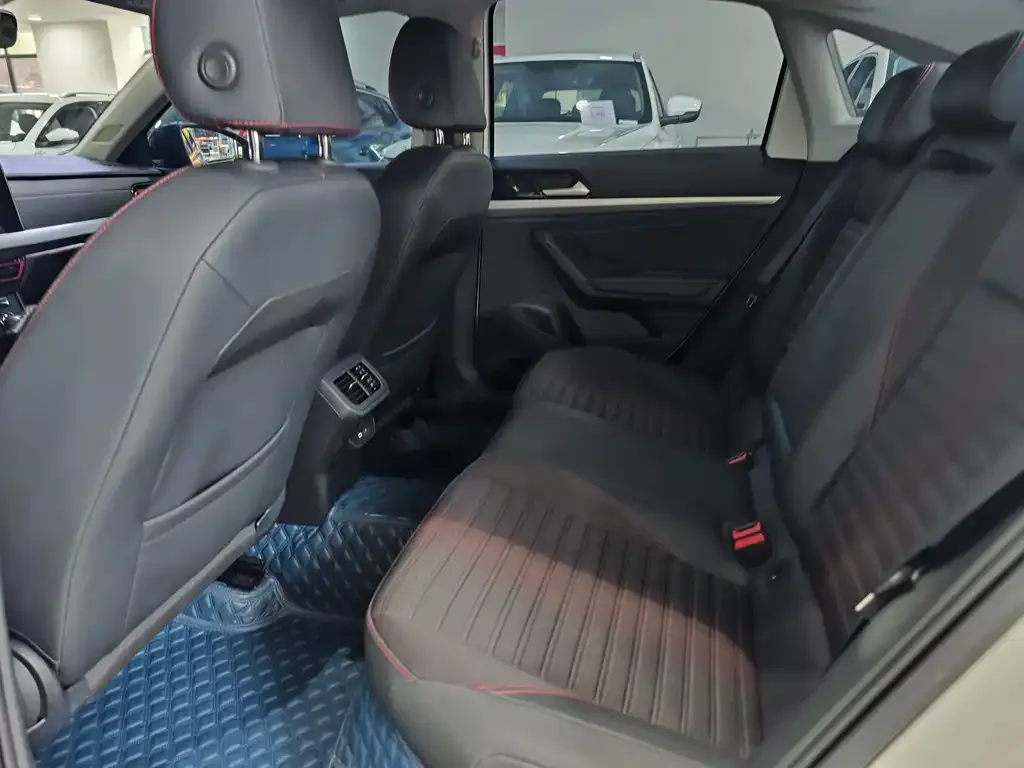 Volkswagen Lavida 2023 из CN, фото 3