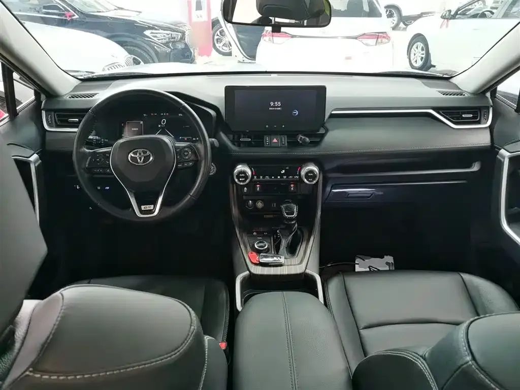 Toyota RAV4 2023 из CN, фото 3