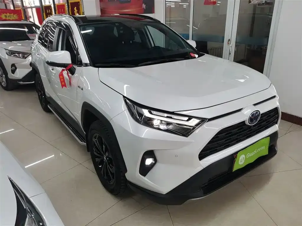 Toyota RAV4 2023 из CN, фото 4