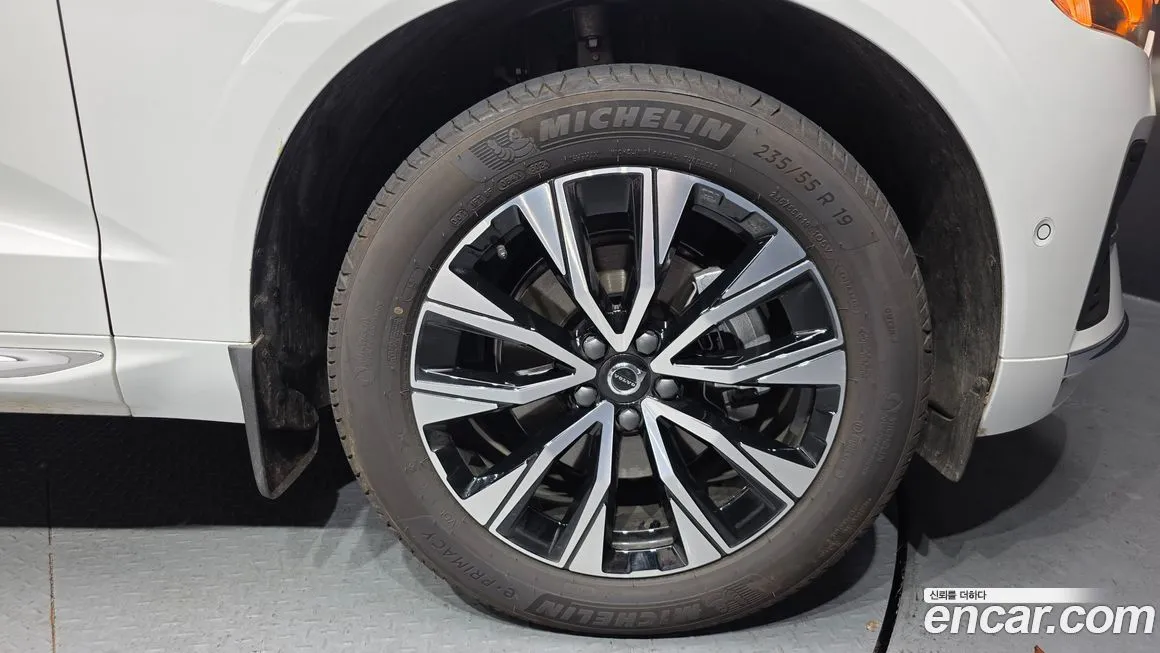 Volvo XC60 2025 из KR, фото 9