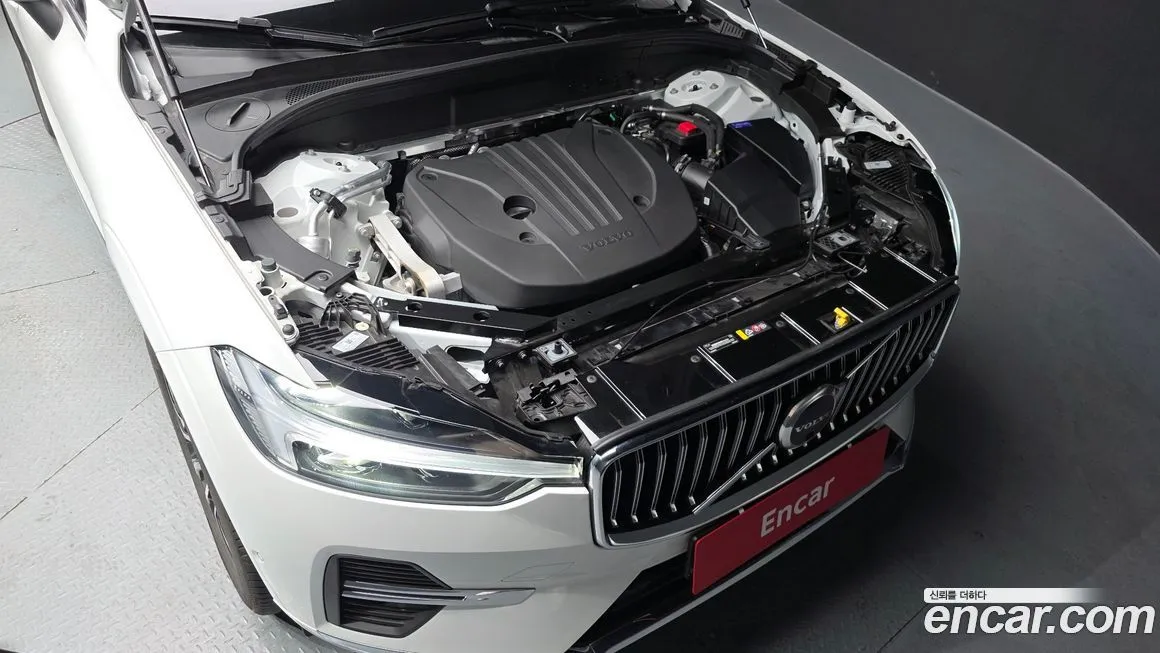 Volvo XC60 2025 из KR, фото 5