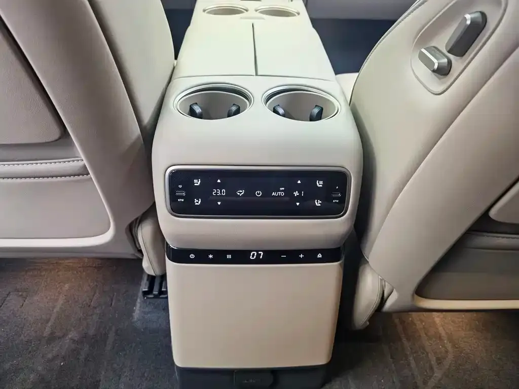Li Auto i8 2025 из CN, фото 8