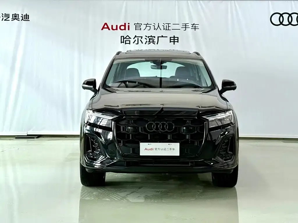 Audi Q7 2024 из CN, фото 4