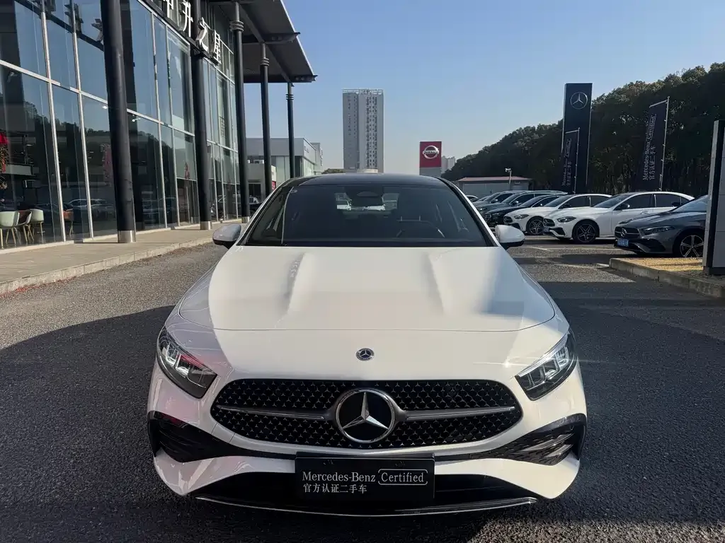 Mercedes-Benz A-Class 2023 из CN, фото 10