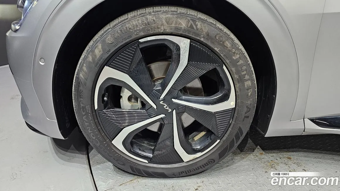 Kia EV6 2023 из KR, фото 6