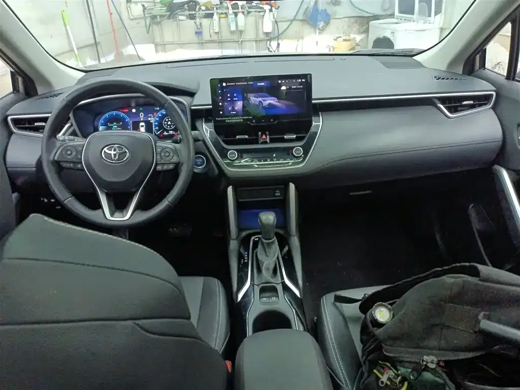Toyota Frontlander 2023 из CN, фото 6