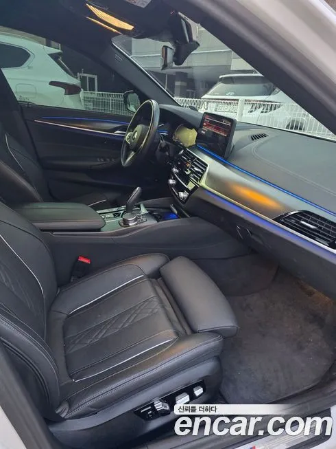 BMW 5-Series 2023 из KR, фото 2