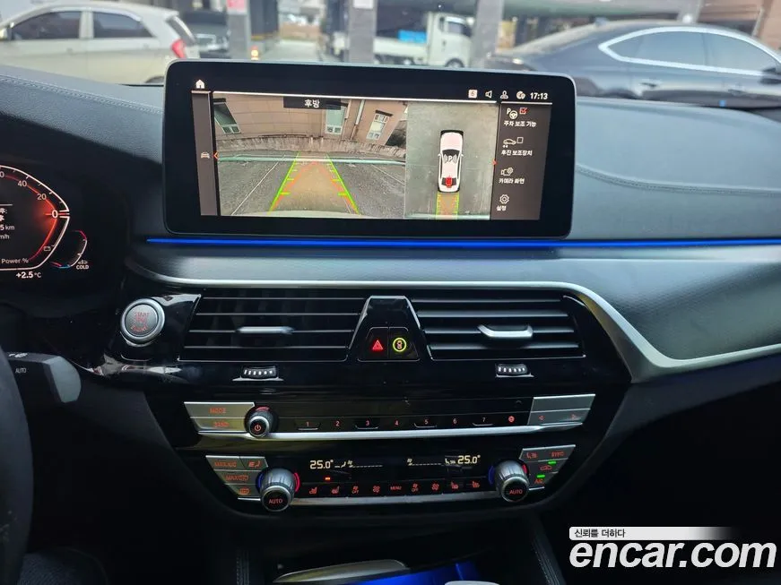 BMW 5-Series 2023 из KR, фото 10