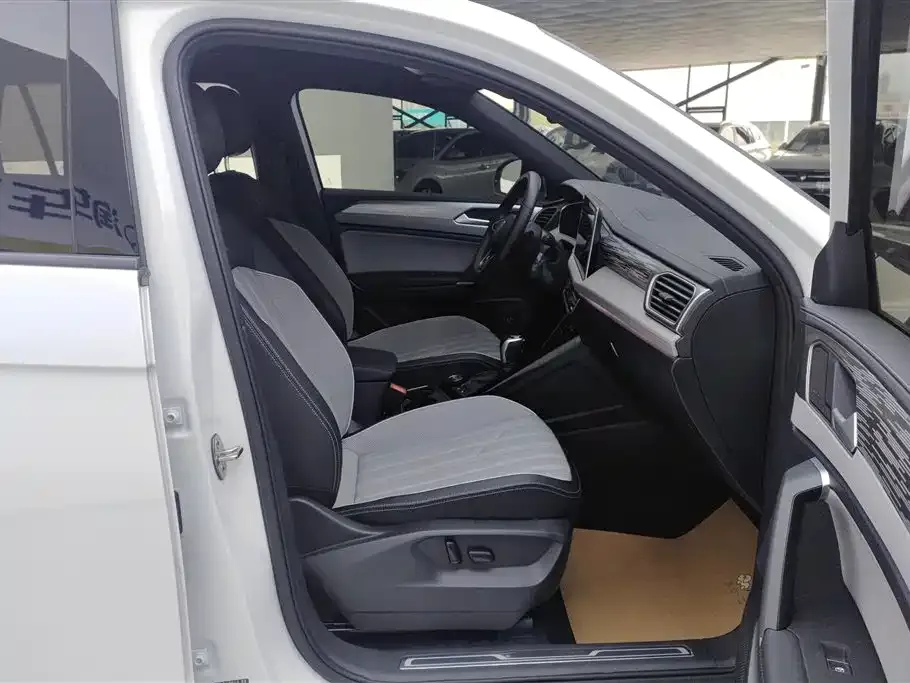 Volkswagen Tayron 2023 из CN, фото 4