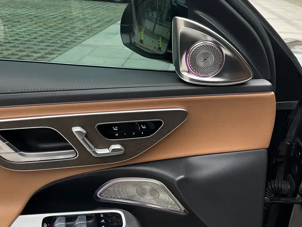 Mercedes-Benz E-Class 2024 из CN, фото 4