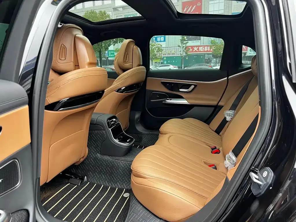Mercedes-Benz E-Class 2024 из CN, фото 7