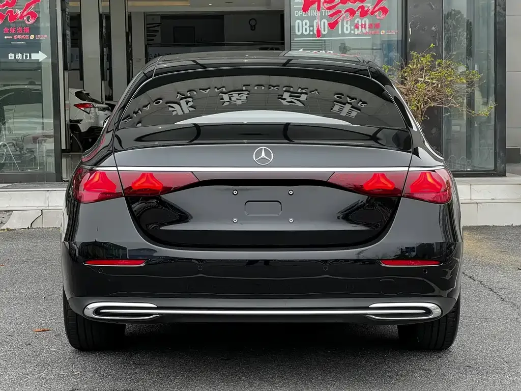 Mercedes-Benz E-Class 2024 из CN, фото 4