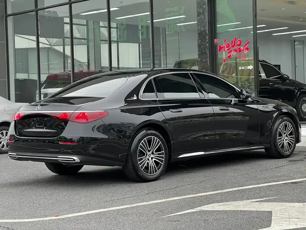 Mercedes-Benz E-Class 2024 из CN, фото 5