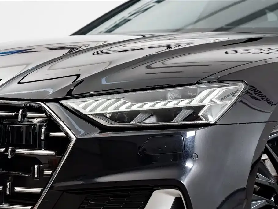 Audi A7L 2024 из CN, фото 7