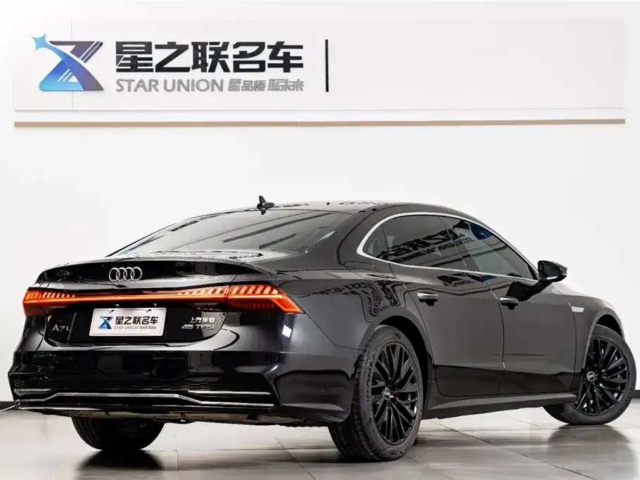 Audi A7L 2024 из CN, фото 6