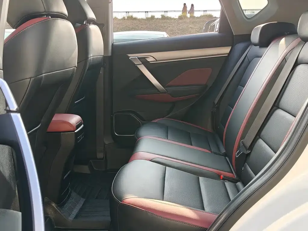 Geely Binyue 2021 из CN, фото 3